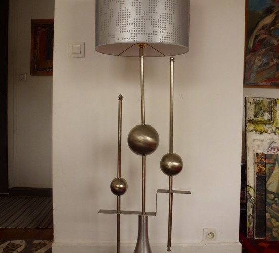 Lampe de sol en métal design 1970