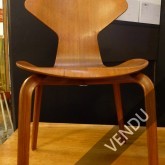 authentique chaise "grand prix"d'Arne Jacobsen, créée en 1957,édition ancienne ,bon état