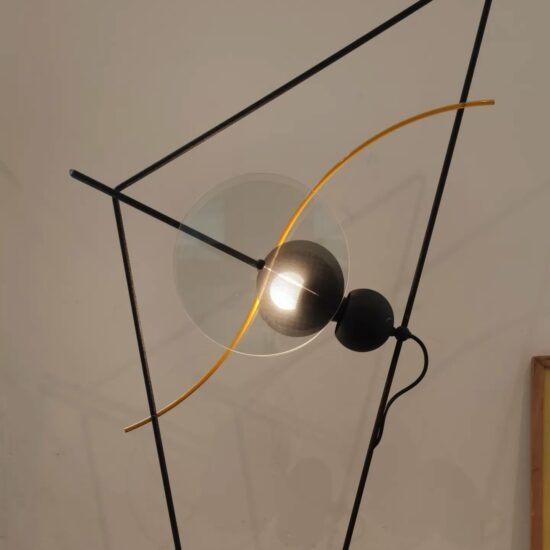 Lampadaire Memphis années 80, design architectural italien, verre, métal et pierre, Relco
