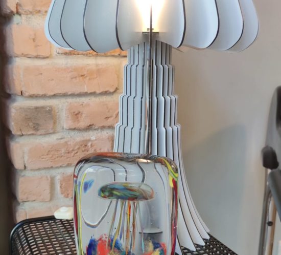 Lampe en métal design "méduse" et verrerie de Murano, pièce artistique unique