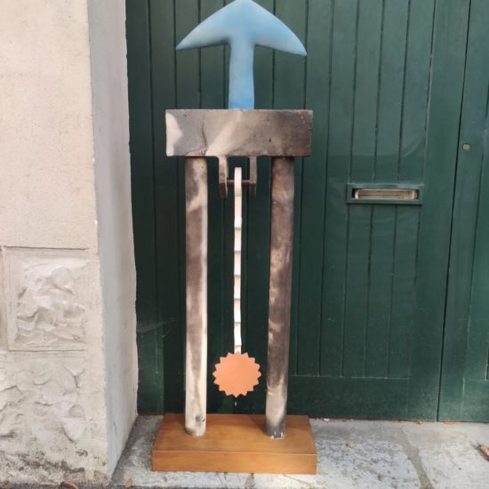Sculpture "Totem" par Ben Wilfield (1991), pièce unique en béton et acier, art abstrait