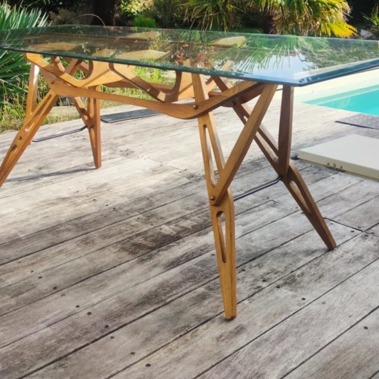 Table sculpturale en chêne de Carlo Mollino, édition ancienne avec plateau en verre, design italien