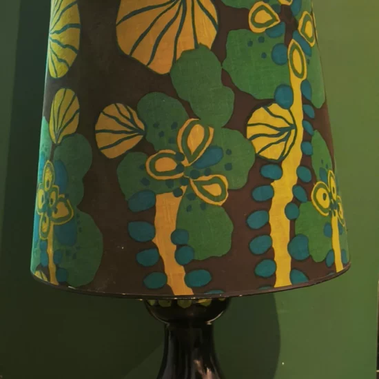 Grande lampe années 60 pied en céramique et abat-jour vintage d’origine, style Panton design sixties